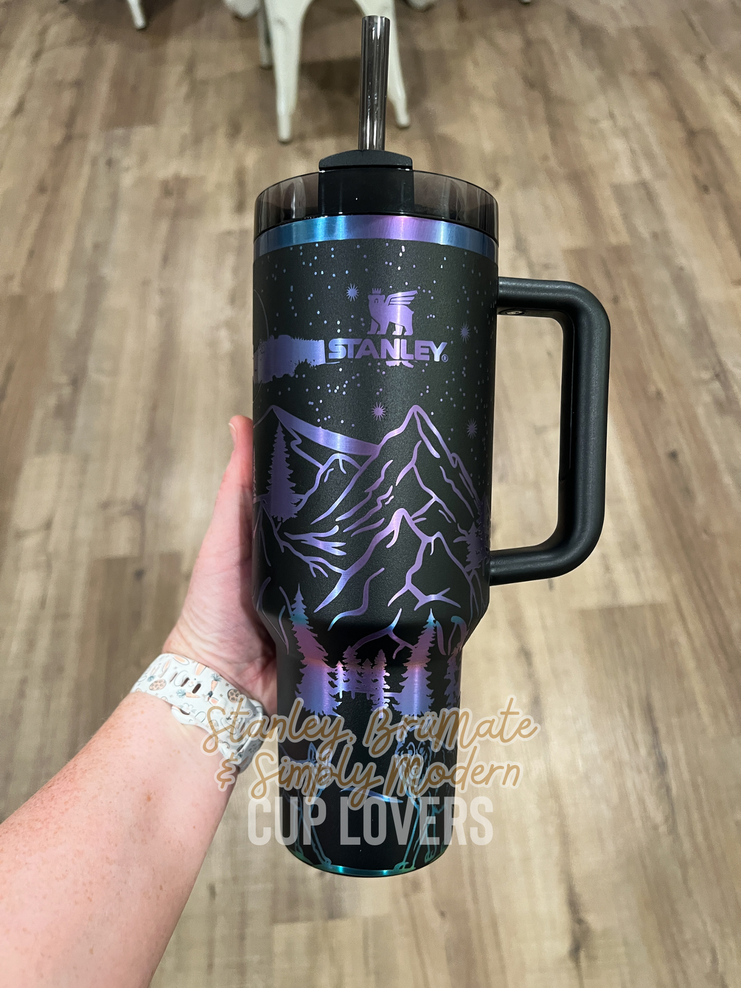 Wolves & Mountains Engraved Cup
