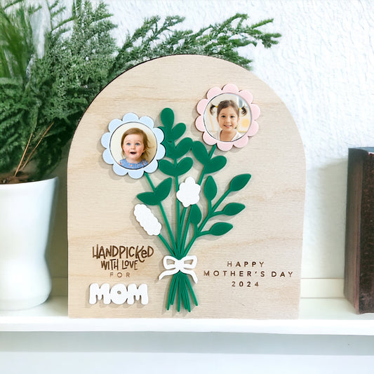 Handpicked with Love Mothers Day Sign