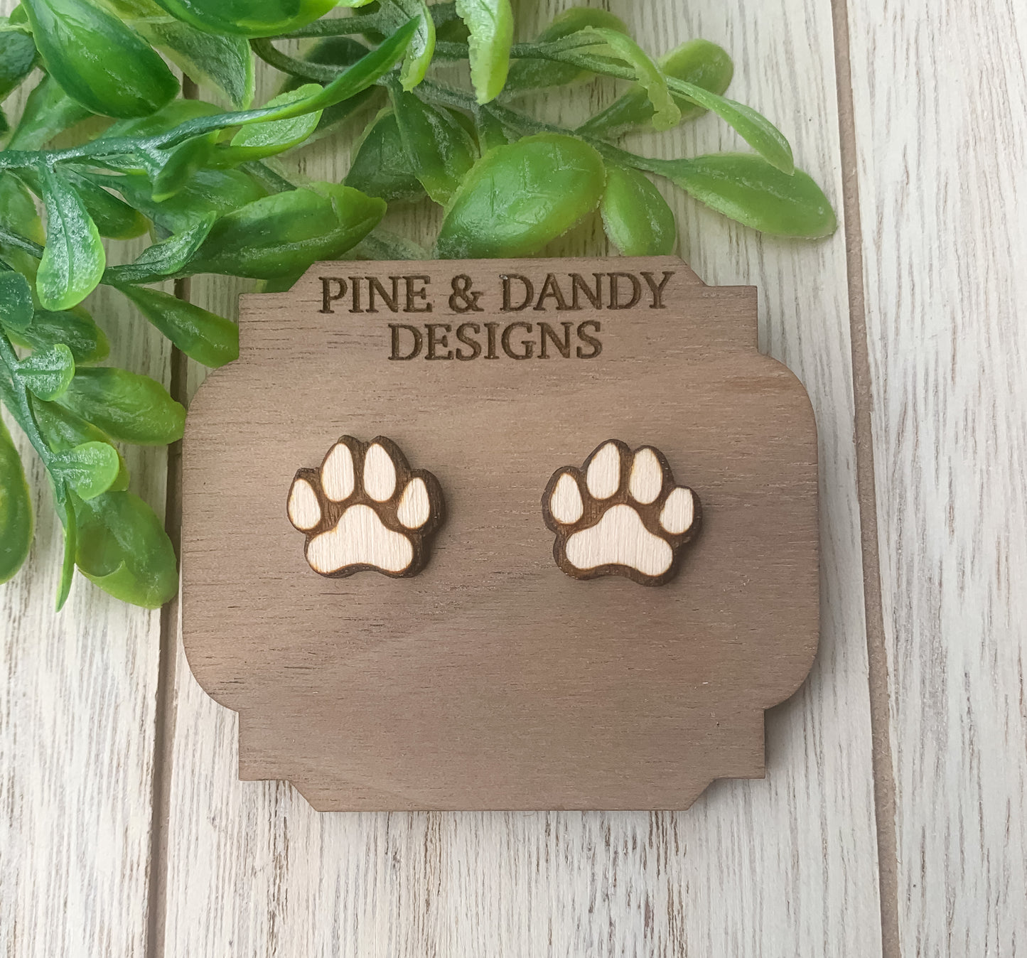 Paw studs